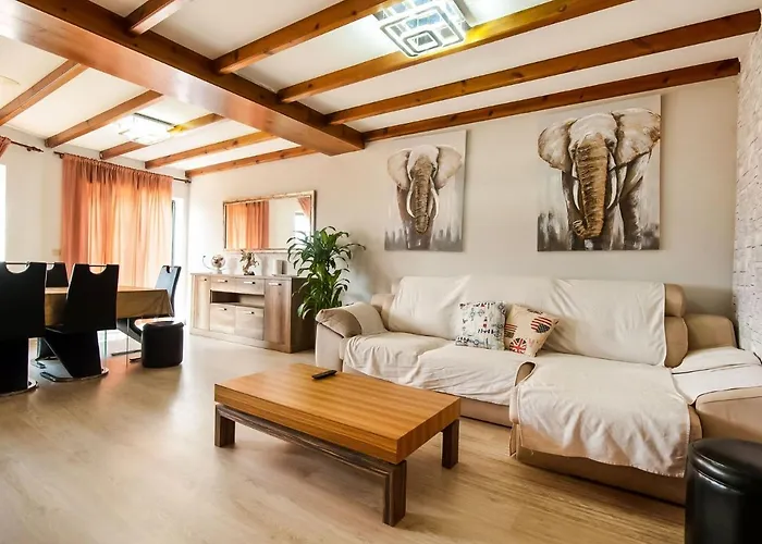 Near Santiago De Compostela 別荘 *