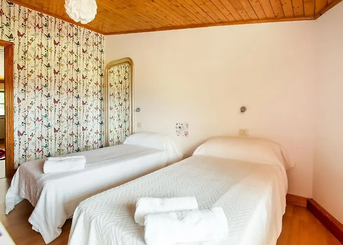 Near Santiago De Compostela 別荘 Eirapedriña