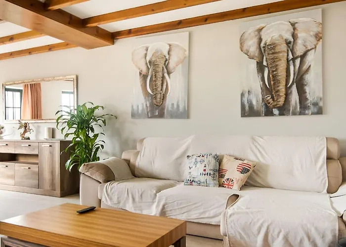 Near Santiago De Compostela 別荘 Eirapedriña