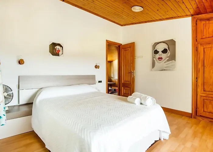 Near Santiago De Compostela 別荘 Eirapedriña