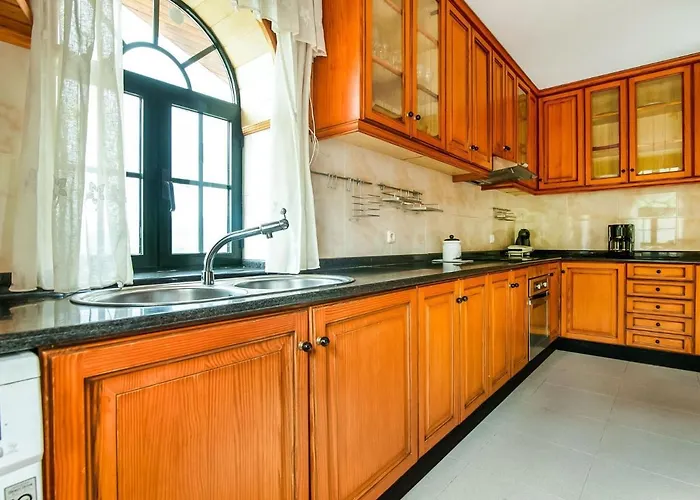 Near Santiago De Compostela 別荘 Eirapedriña